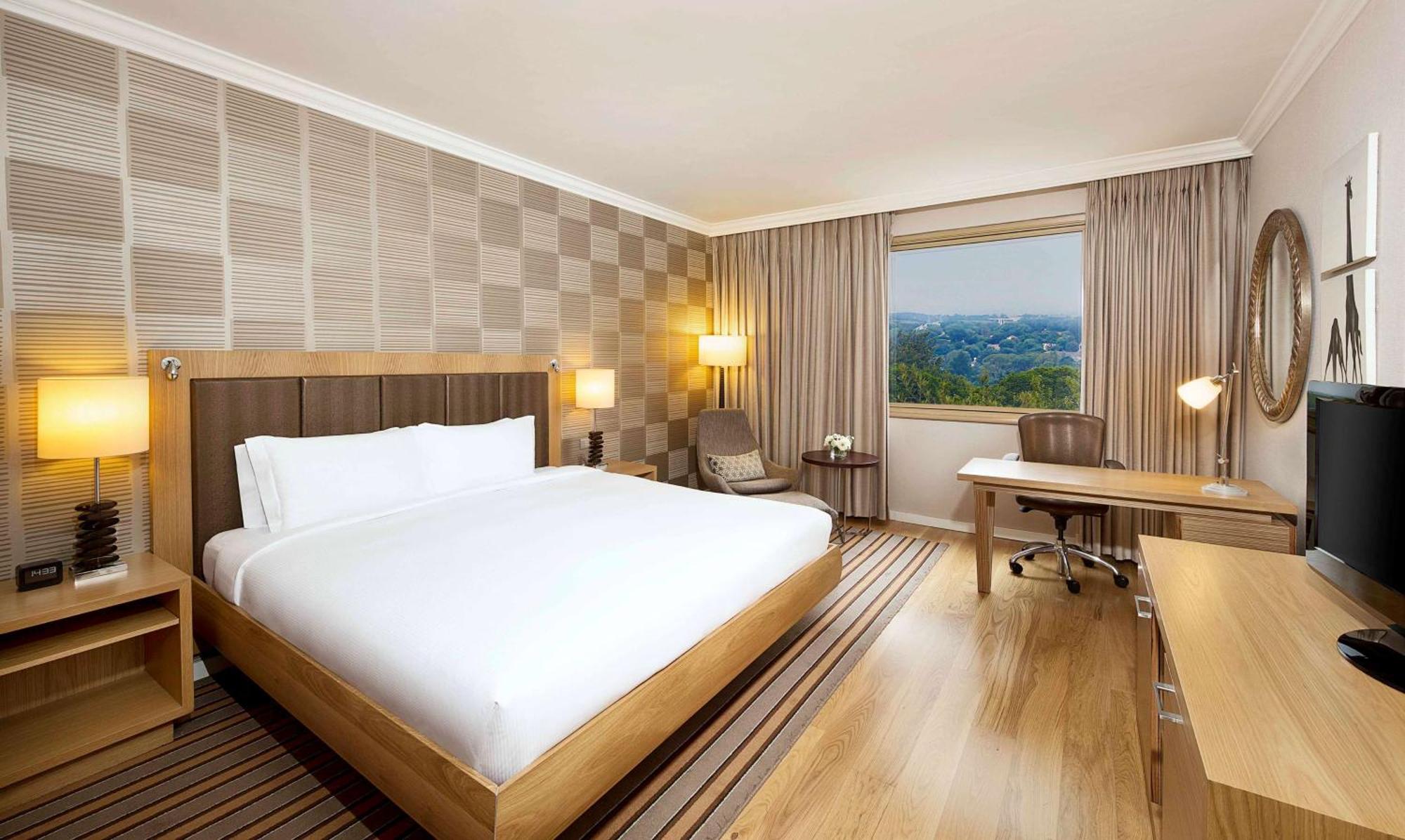 Hotel Hilton Sandton 5*